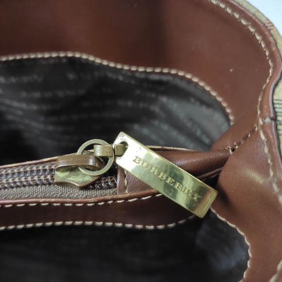 SALE authentic Burberry haymarket Nova check tote - Picture 4 of 8